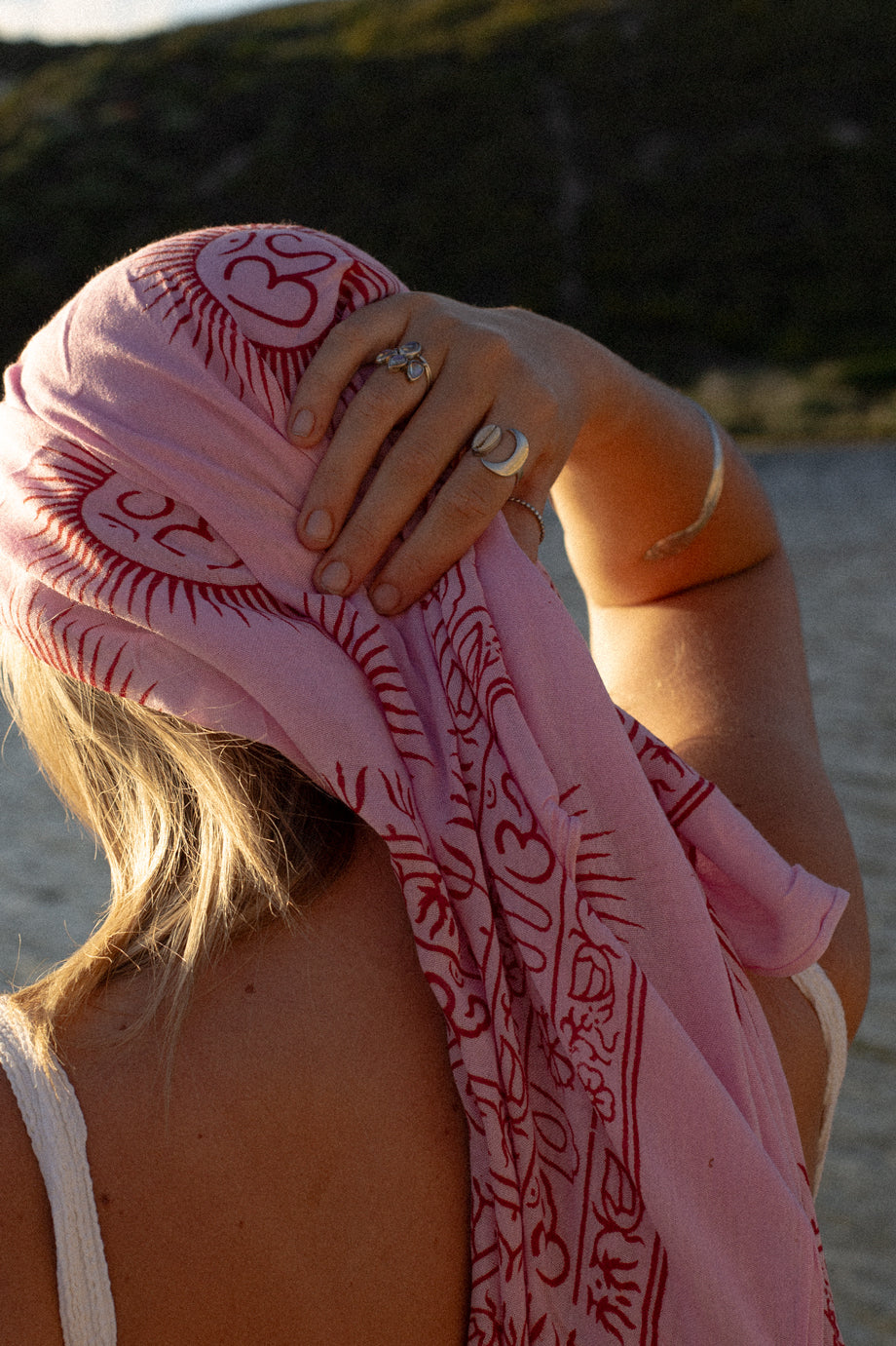 Om sarong - flower pink