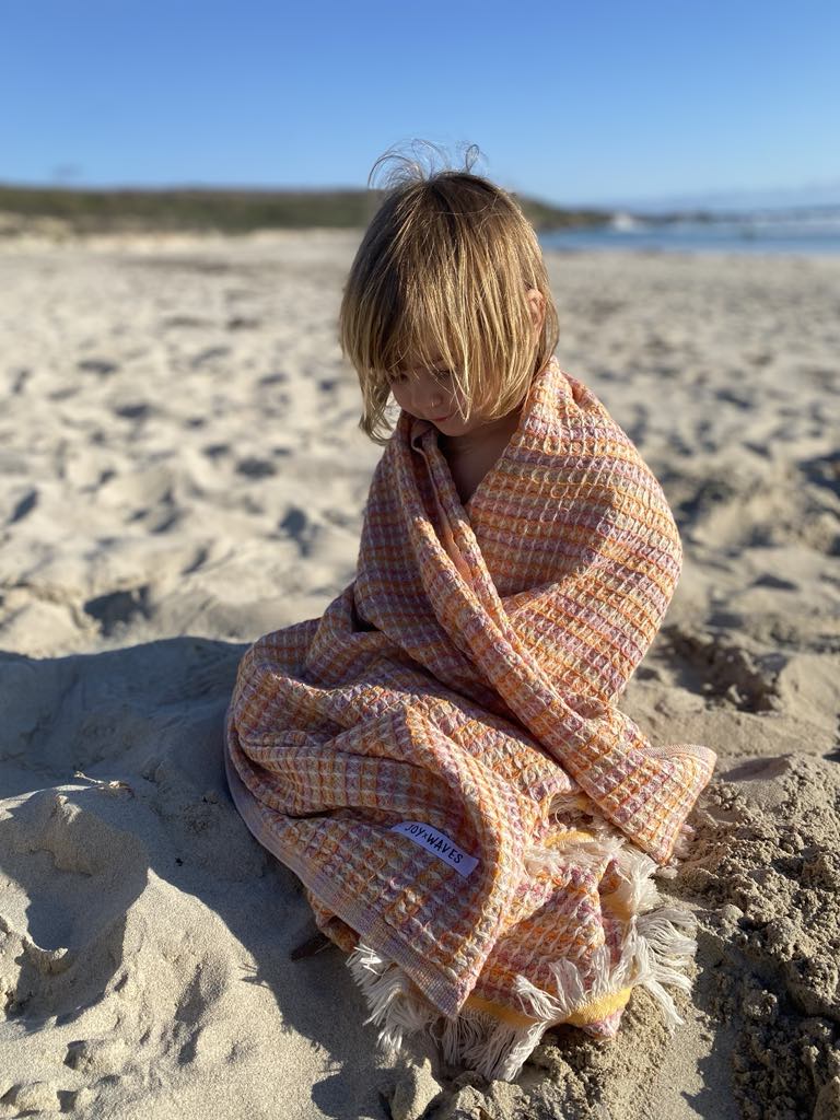Joy waffle towel - Rainbow